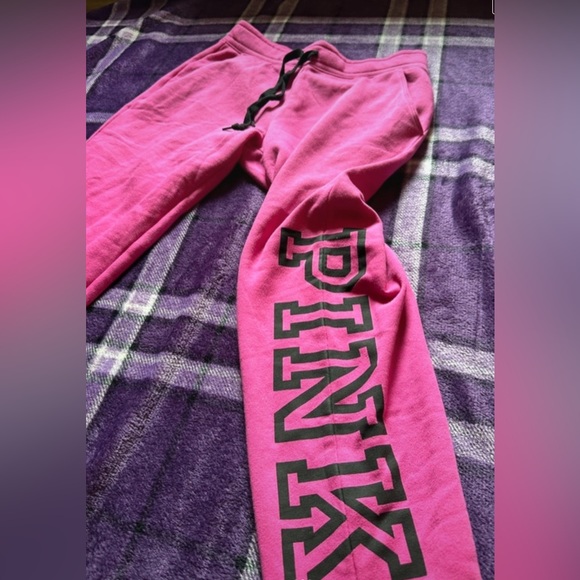 Brand new pink sweatpants - Picture 2 of 4